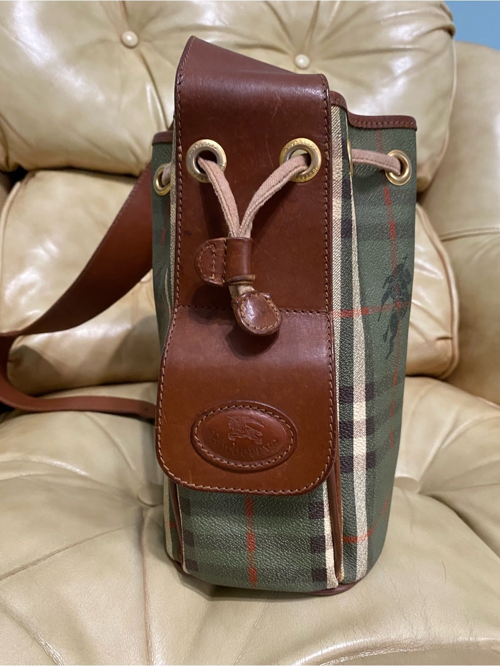 Vintage Burberry Sling Bag Drawstring Olive Haymarket Check Canvas Leather - Picture 2 of 16